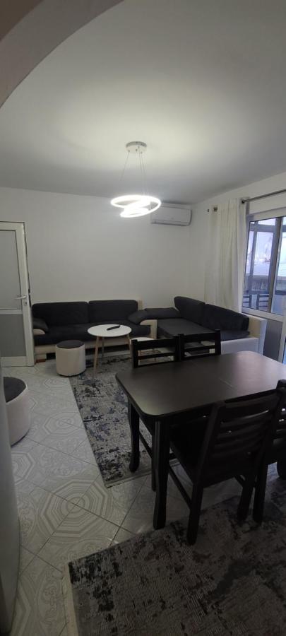 F&M Apartment ティラナ エクステリア 写真